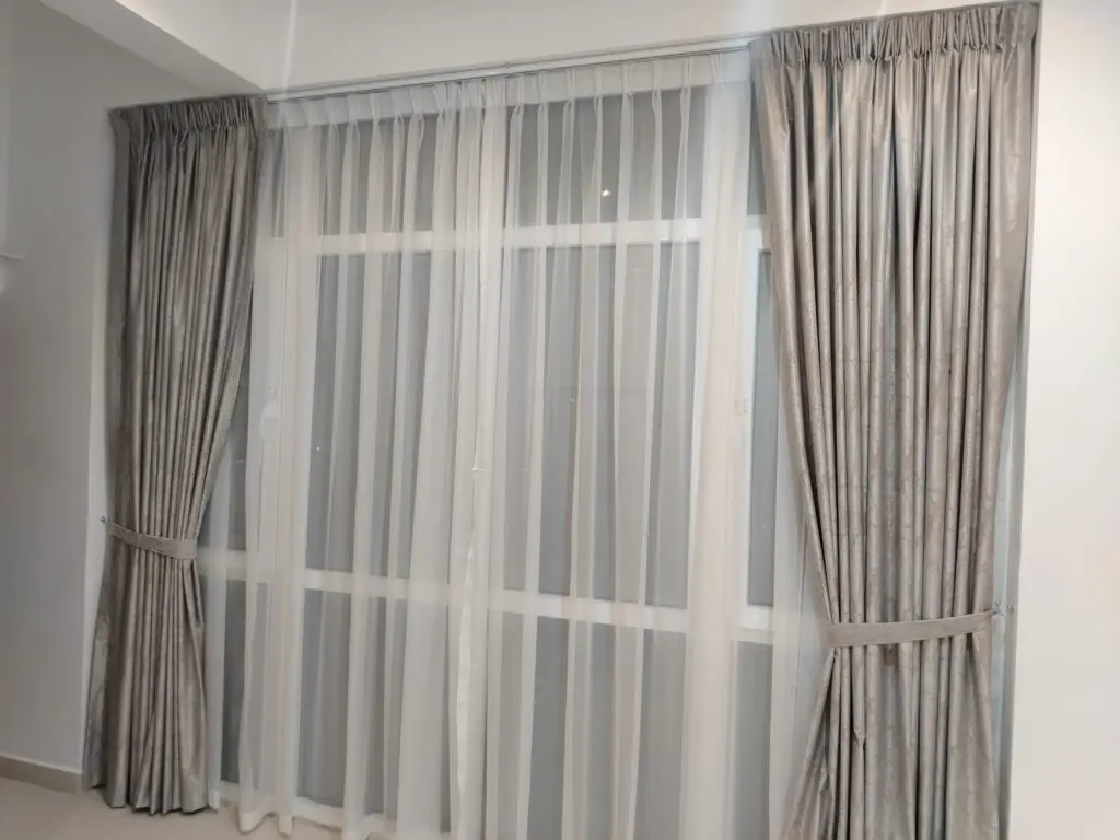 Stylish Wave Design Curtains for Modern Interiors 1