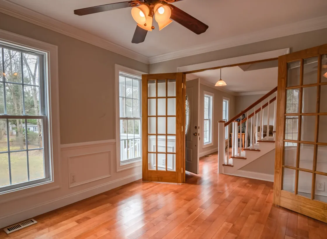 floor world Abu Dhabi stylish flooring installation for homes and commercial interiors